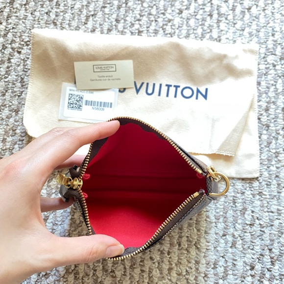Louis Vuitton Mini Pouch - Picture 5 of 5